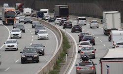Der Osterreiseverkehr sorgt erneut für viel Stau auf der A10.