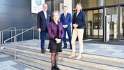 Der amtierende Rektor Wolfgang Fleischhacker (li.) mit seinem aktuellen Team aus den ...