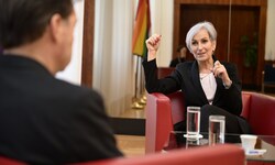 Ministerin Anna Sporrer im Gespräch mit Rainer Nowak. 