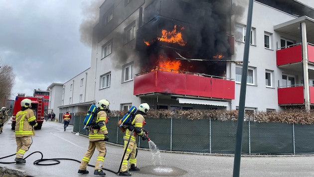 Two balconies caught fire. (Bild: ZOOM Tirol)