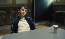 Unter 500 Bewerbern wurde Owen Cooper als der 13-jährige Mordverdächtige Jamie ausgewählt und er ...