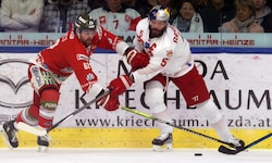 Salzburg (re. Raffl) war stärker als Bozen.