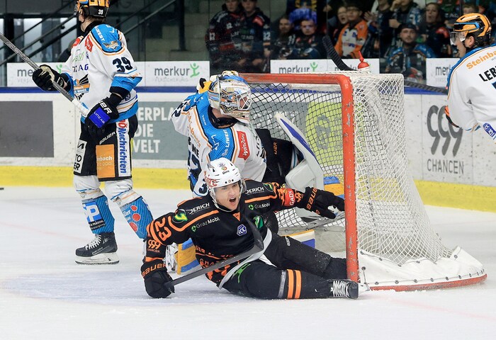 Goalie Tirronen war der Fels in der Brandung