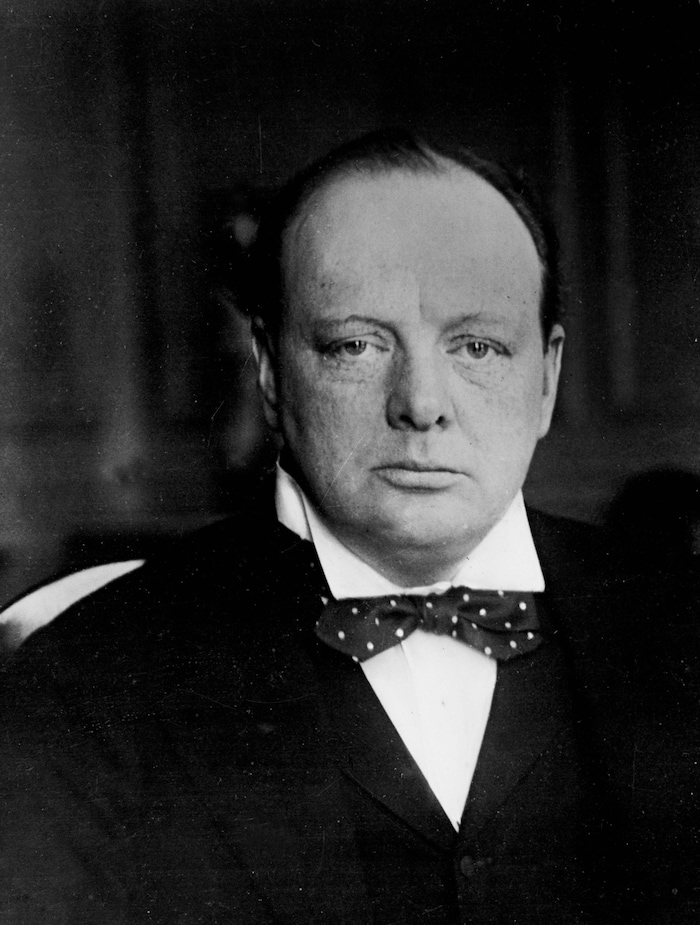 Großbritanniens „First Sea Lord“ Winston Churchill (1874-1965). Seine Fehlentscheidung bei ...
