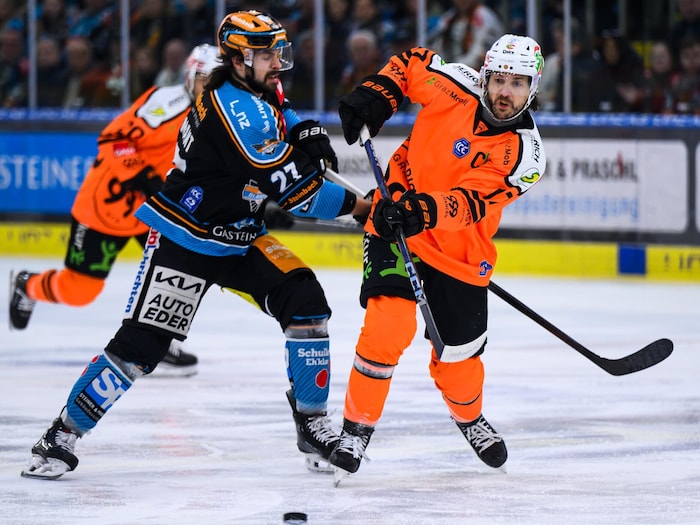 Zwischen Graz (Ex-KAC-Ass Manuel Ganahl, re.) und Linz wird der KAC-Gegner ermittelt.