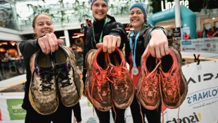 Auch die Schuhe der Starter waren nach dem Donautrail-Finale vom Matsch gezeichnet.
