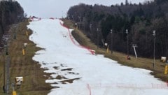 Bei der Paraski-WM im slowenischen Marburg mussten die Speed-Bewerbe wegen zu wenig Schnee abgesagt werden. Dieses Wochenende verhinderte beim Paraski-Weltcup in Sella Nevea zu viel Schnee eine Austragung der Speed-Rennen. (Bild: Markus Salcher)