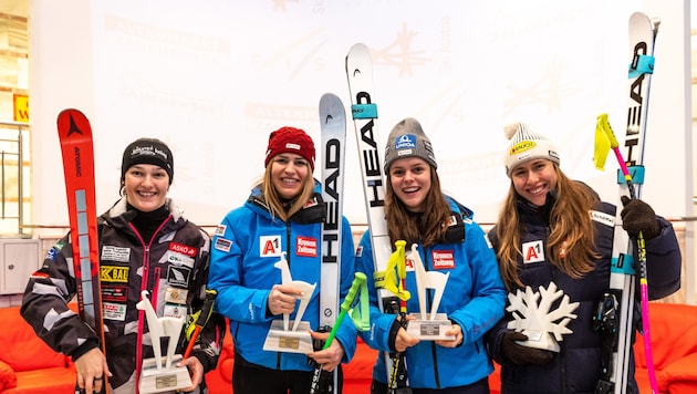 Carmen Spielberger, Nadine Fest, Leonie Zegg und Victoria Olivier (v. l.) sorgten für einen Vierfachsieg der ÖSV-Damen. (Bild: GEPA)