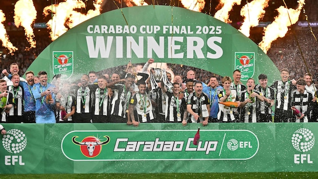 The 2025 League Cup winners - Newcastle United! (Bild: GLYN KIRK)