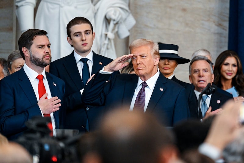 Barron Trump bei der zweiten Amtseinführung seines Vaters (Bild: AP/Kenny Holston)