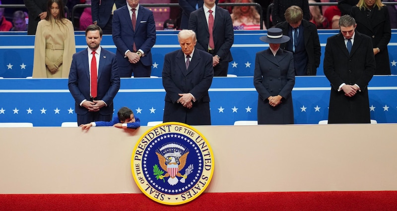 Barron was very close to Donald Trump's side at the inauguration. (Bild: APA/2025 Getty Images)