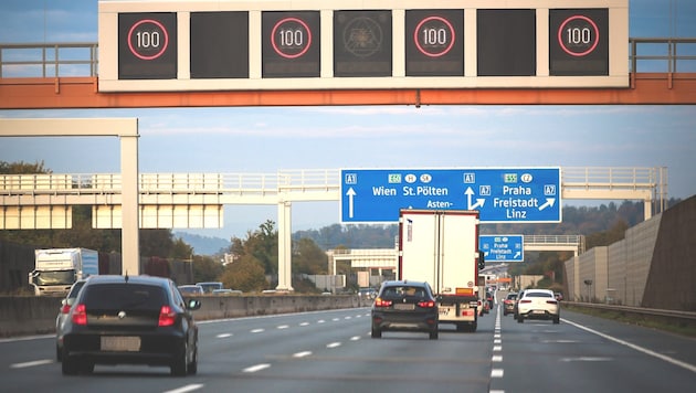 Unlike in Styria, the air hundred on the A1 remains in Upper Austria. (Bild: Pressefoto Scharinger/Daniel Scharinger)