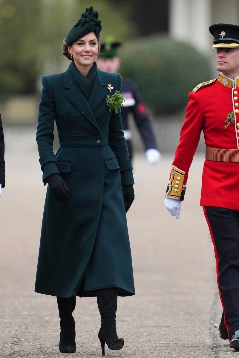 Princess Kate at the St. Patrick's Day Parade of the Irish Guards (Bild: AP/Kirsty Wigglesworth)