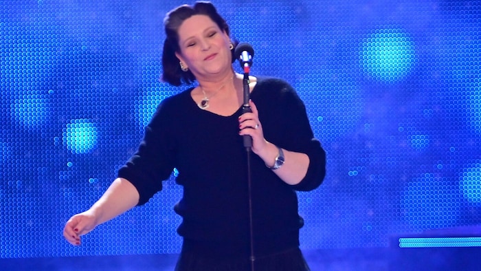 AnNa R. war Sängerin der Band Rosenstolz, trat aber auch mit ihrer Band Gleis 8 und der Band ...