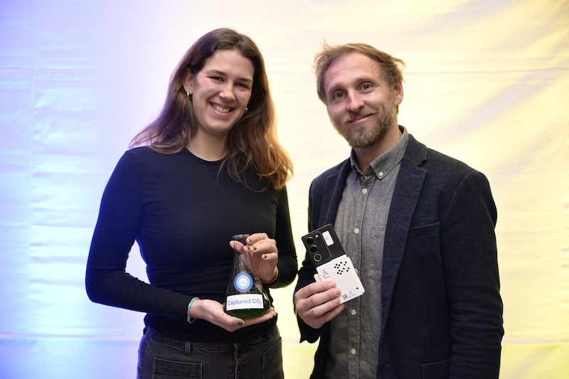 Forschen an der Zukunft der Landwirtschaft: Anna Buchner und Patrik Aspermair (Bild: Imre Antal)