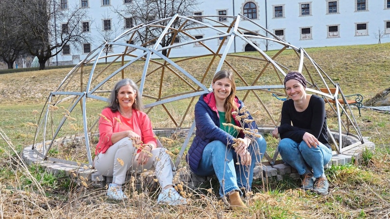 Christine Handl, Mantl and Huter (from left). (Bild: Daum Hubert)