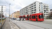 Die Gleisanlagen und der Straßenunterbau müssen erneuert werden, Baustart ist in Kürze geplant. 