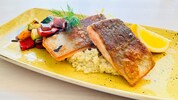Ohne Suppe kostet ein Menü zehn Euro, mit Suppe 14 Euro.