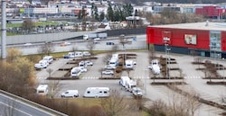 Die Durchreisenden wollen bis Sonntag wieder abreisen. (Bild: Horst Einöder/Flashpictures)