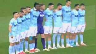 Die Spieler von PFC Arda Kardzhali gedachten Petko Ganchev.