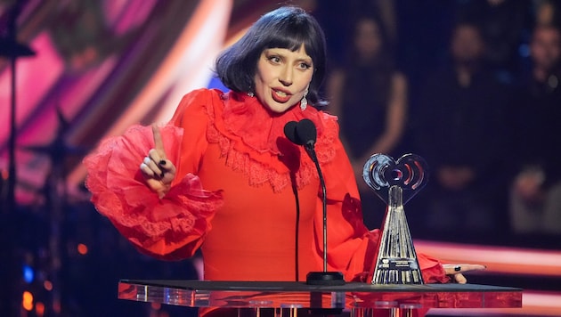 Lady Gaga bei den iHeartRadio Music Awards  (Bild: AP/Chris Pizzello/Invision)