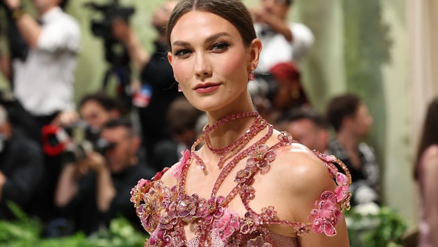 Karlie Kloss is pregnant again and the celebrities congratulate her. (Bild: APA/Getty Images via AFP/GETTY IMAGES/Marleen Moise)