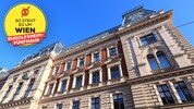 Das Bezirksamt in Rudolfsheim- Fünfhaus befindet sich in der Gasgasse .