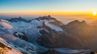 Blick vom Großglockner auf die Pasterze und den obersten Pasterzenboden.  (Bild: Miller)
