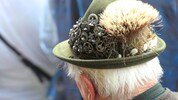 Mit Tracht, Blasmusik und Dachsteinlied: Geht es nach der steirischen Landesregierung, soll der ...