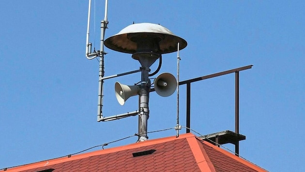 Mehrere Alarmsirenen wurden ausgelöst. (Symbolbild)