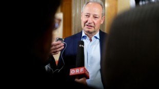 SPÖ-Politiker Andreas Schieder hat sich mit den Protestierenden in Serbien solidarisiert.