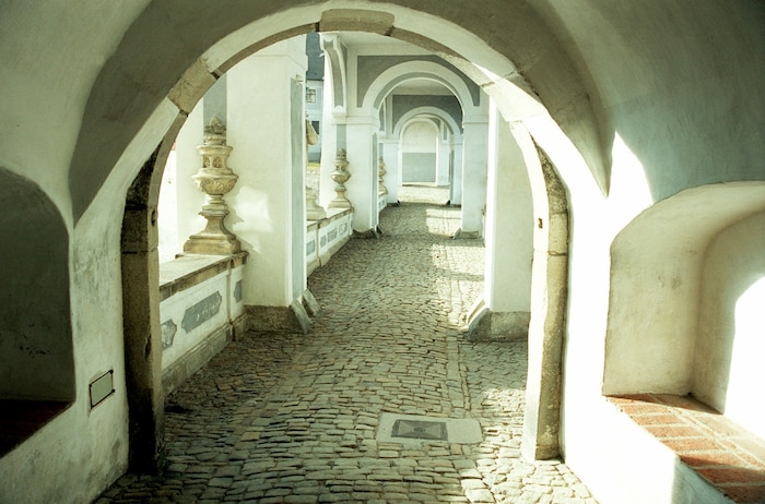 Eleonore lebte auf Schloss Krumau in Böhmen. 
