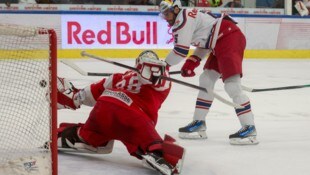 Kapitän Tom Raffl machte mit seinem Tor den Triplepack binnen vier Minuten perfekt. (Bild: Tröster Andreas)