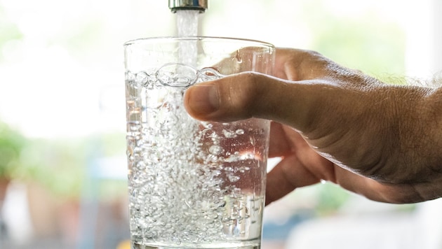 Mittlerweile ist das Wasser wieder deutlich klarer geworden (Symbolbild).