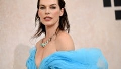 Milla Jovovich gibt zu, dass sie sich manches Mal in „Untergangsfantasien“ verliere. (Bild: APA/AFP/PATRICIA DE MELO MOREIRA)