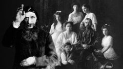 Rasputin sowie Zar Nikolaus II., Zarin Alexandra, die vier Töchter und Thronfolger Alexei (Bild: Krone KREATIV/APA Picturedesk (2))