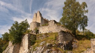 Burgruine Rabenstein im Lavanttal ist heute ein beliebtes Ausflugsziel – nicht zuletzt wegen ...