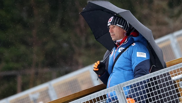 Willi Denifl trat beim Weltcupfinale als Cheftrainer der österreichischen Kombinierer-Mädels zurück.  (Bild: Tröster Andreas)