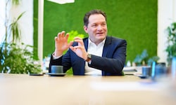 Der neue „Superminister“ gibt sein erstes Antrittsinterview der „Krone“