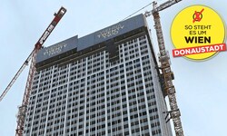 Baustelle im Hintergrund des neuen Amtshauses in Kagran. Ebenso aktuell: die personellen ...