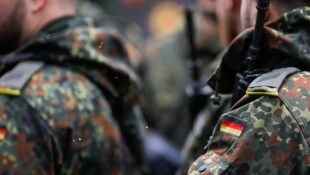 Laut einer Münchner Studie ist die Freiwilligenarmee für Deutschland günstiger als eine Rückkehr zur Wehrpflicht (Symbolbild). (Bild: INQUAM PHOTOS)