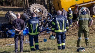 Auch für die Feuerwehrleute war der Einsatz in Niederkappel sehr belastend. (Bild: Plechinger Franz)