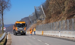 Die B 33 bei Aggsbach-Dorf ist wieder befahrbar.  