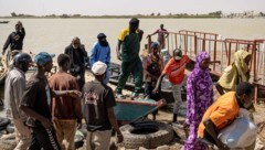 Die meisten Menschen blieben lieber in ihrer Heimat und würden nur flüchten, wenn es keinen anderen Ausweg gäbe, ist Menschenrechtsverteidiger Moctar Dan Yayé überzeugt. (Bild: AFP/PATRICK MEINHARDT)