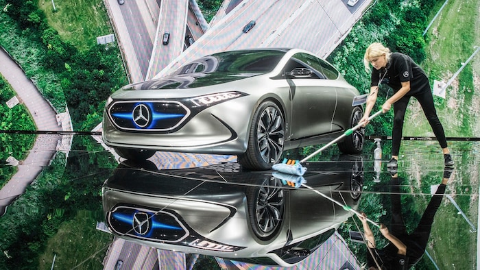 Sogar die Traditionsmarke Mercedes steht trotz neuer Modelle unter Druck.