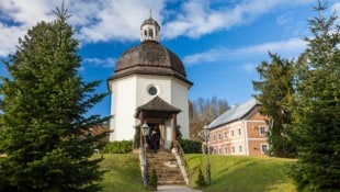 Die Stille-Nacht-Kapelle wird vier Wochen lang saniert. (Bild: Grinzinger Uwe)