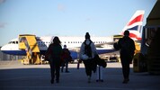 Ein Flug nach London Heathrow fiel am Freitag wegen der Sperre aus. Alle anderen London-Flüge ...