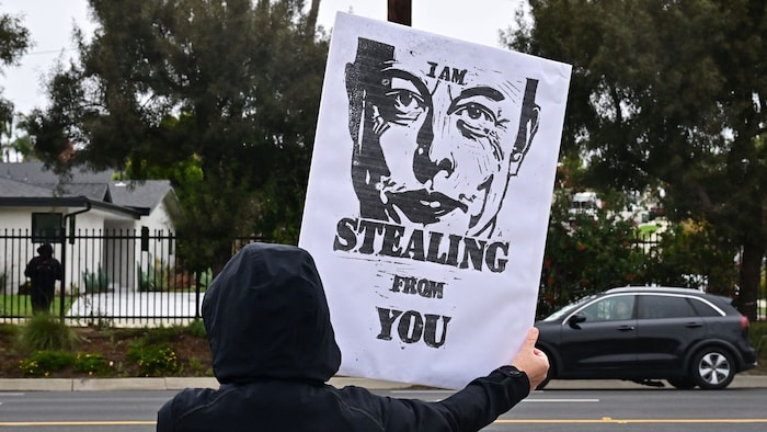 In den USA gibt es aktuell immer wieder Proteste gegen Tesla-Chef Elon Musk.