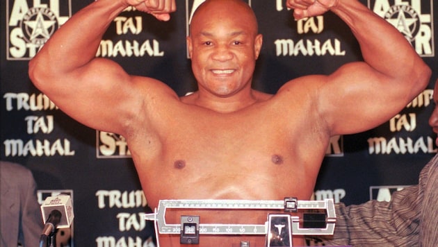 George Foreman (Bild: AP/CHARLES REX ARBOGAST)