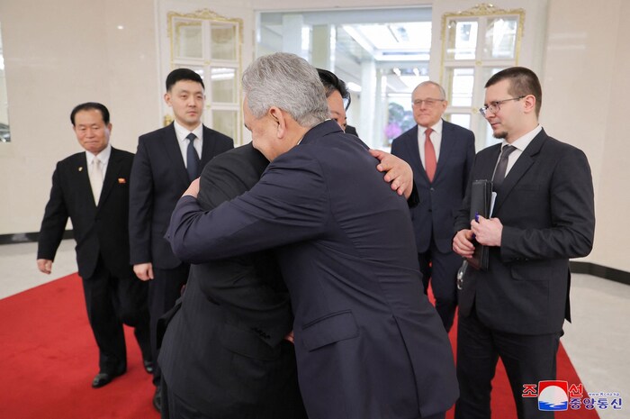 Schoigu hat Nordkorea bei einem Treffen mit Machthaber Kim Jong Un seinerseits eine Vertiefung ...